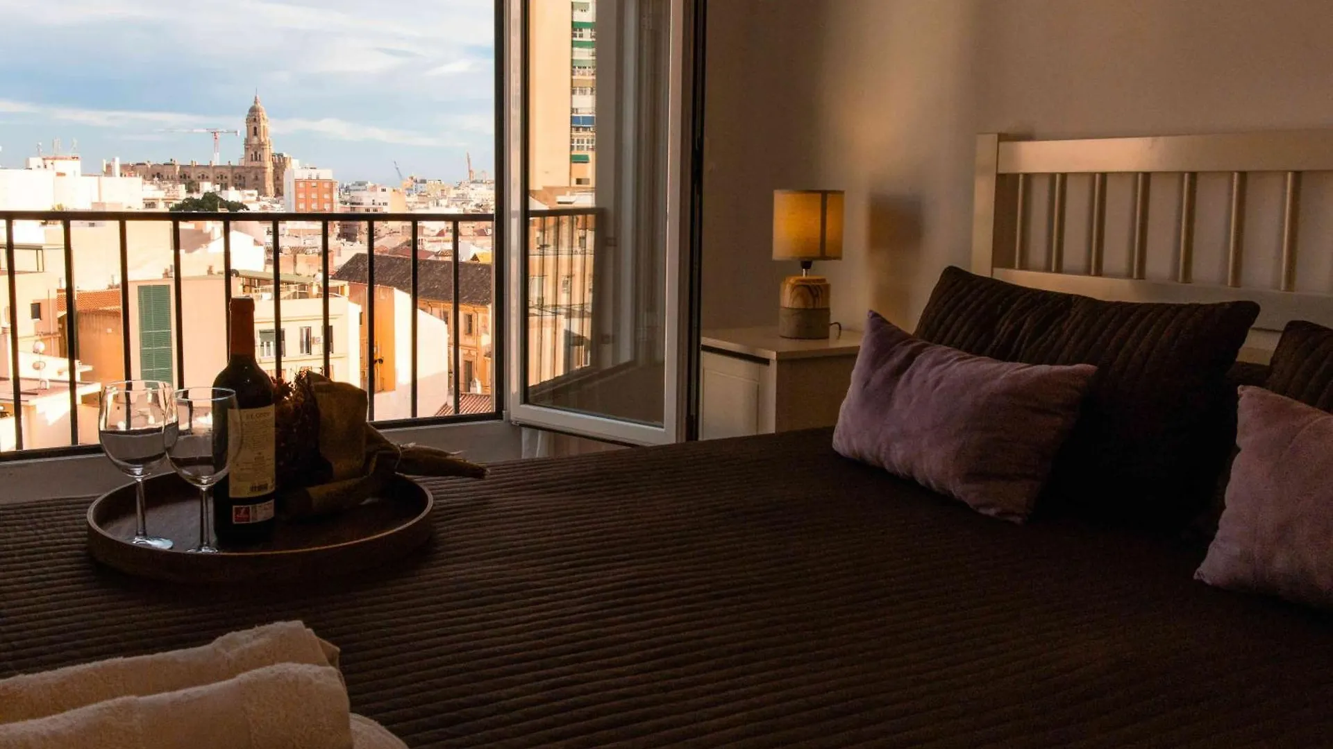 Atico Deluxe En El Centro By Lets Malaga Apartment