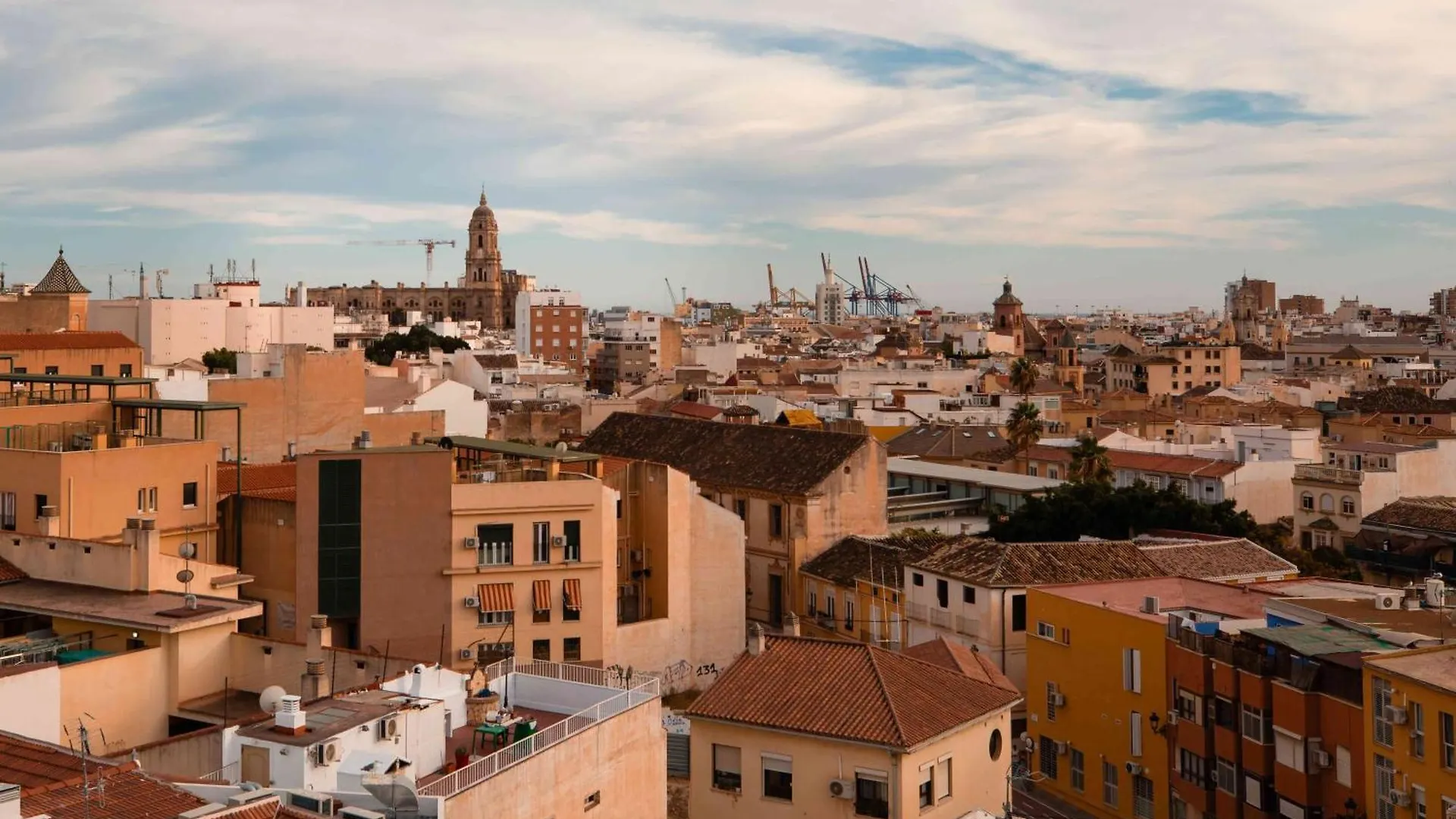 Atico Deluxe En El Centro By Lets Malaga Apartment